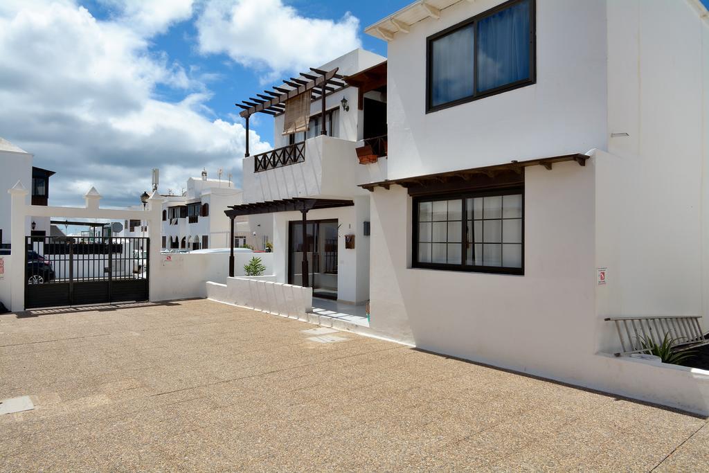 Jarenal Close To The Beach Guacimeta By Pvl Playa Honda  Rum bild